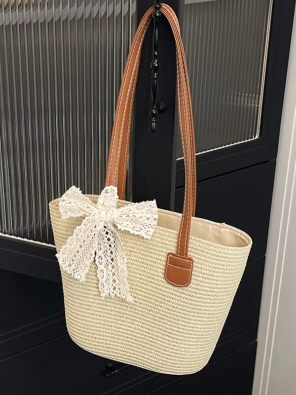 Straw Shoulder Bag with Lace Bow