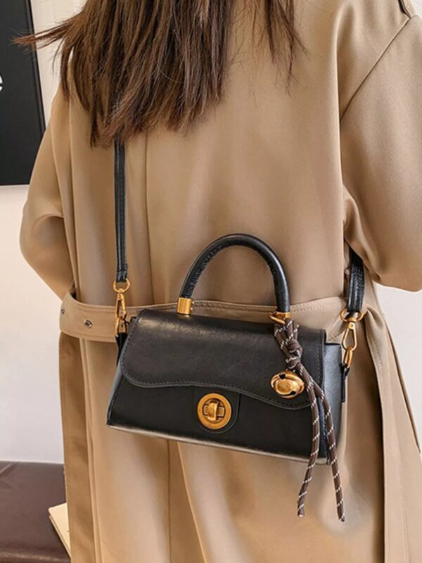 ea8edbaa-2ba7-4c7a-8a6e-37b6a156ed96-Max-Origin.jpg Top Handle Crossbody Bag